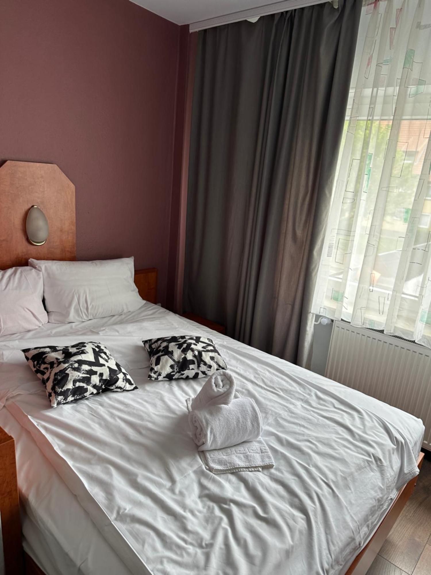 Bone To Hotel Salzgitter Exterior photo